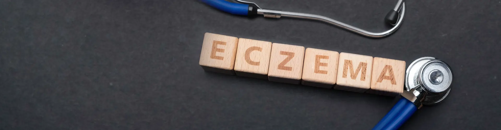 Lees hier alles over de meest voorkomende oorzaken van eczeem.