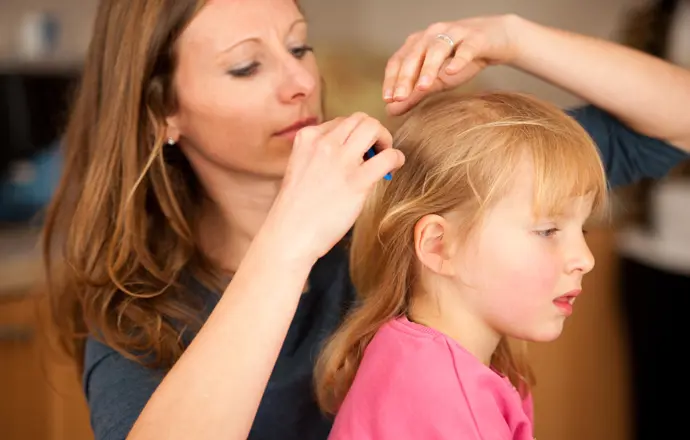 10 conseils pour éviter les poux