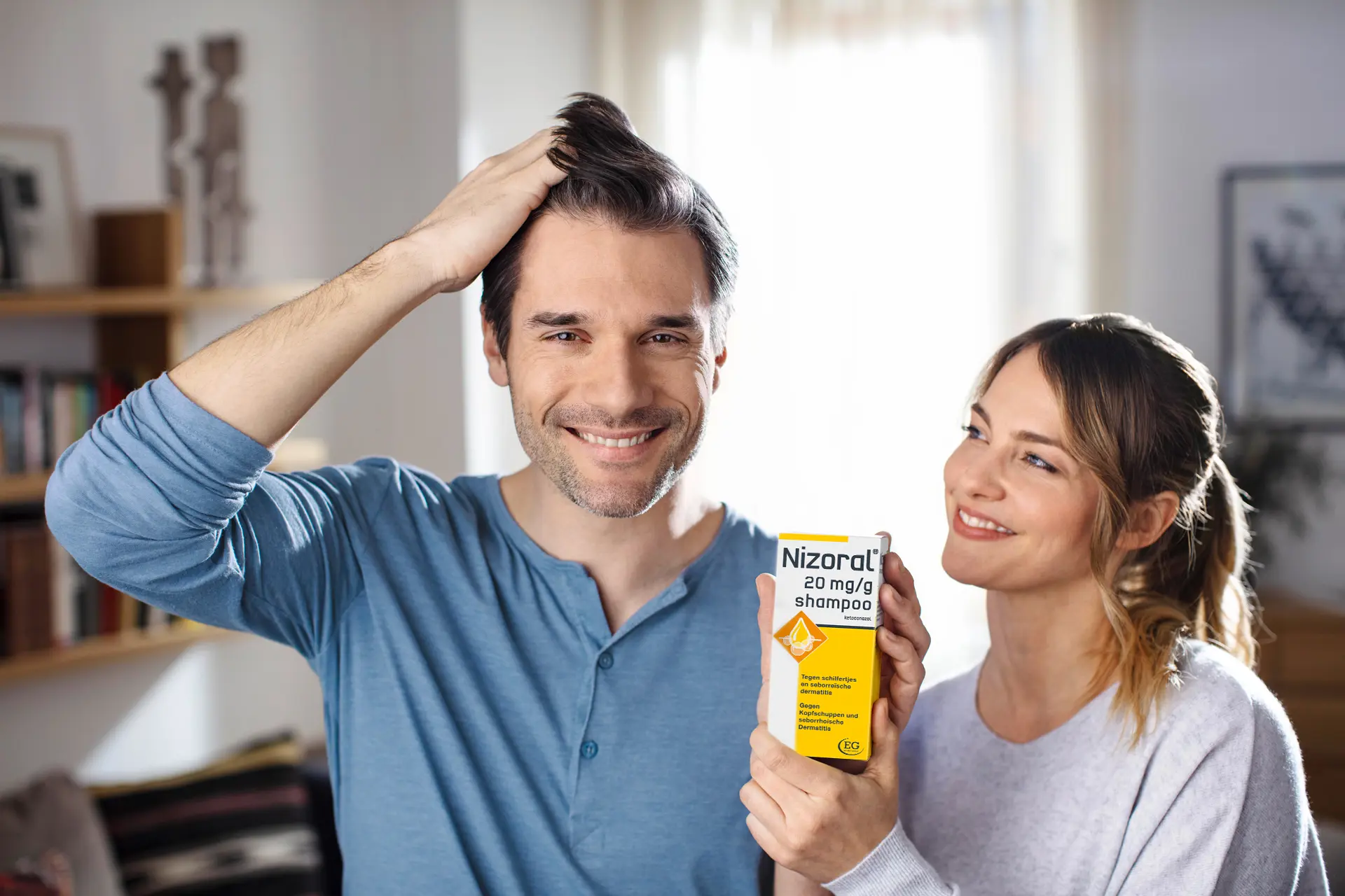 Met het actief bestanddeel ketoconazol pakt Nizoral shampoo de oorzaak van roos doeltreffend aan.